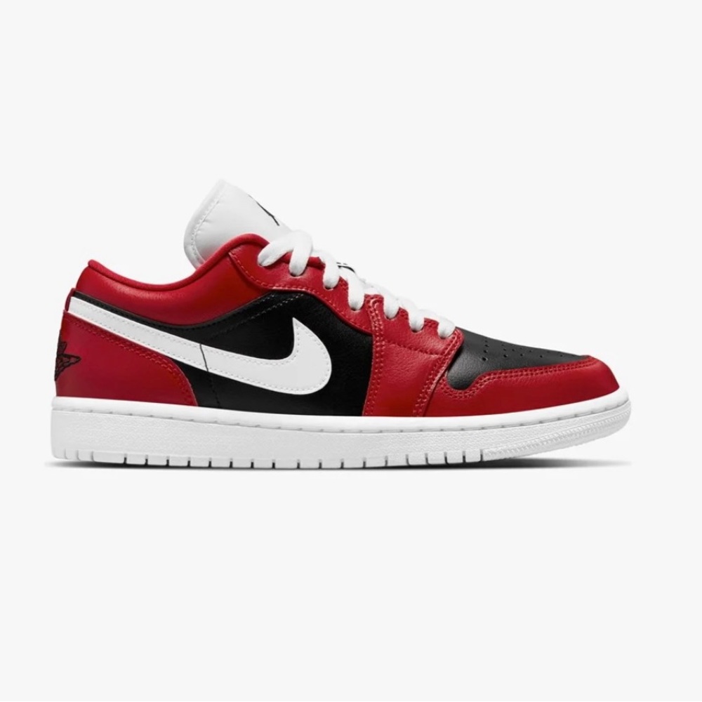 Woman’s Jordan 1 Low Chicago